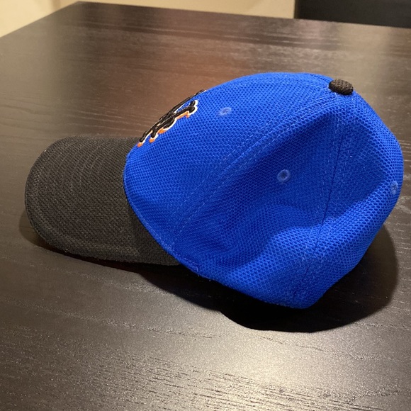 New York Mets New Era Fitted Baseball Cap; Small/Medium 6 5/8 thru 7 1/8 - Picture 2 of 6